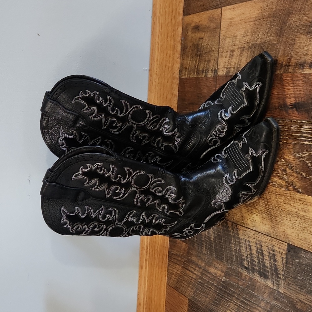 Ariat western scroll boots